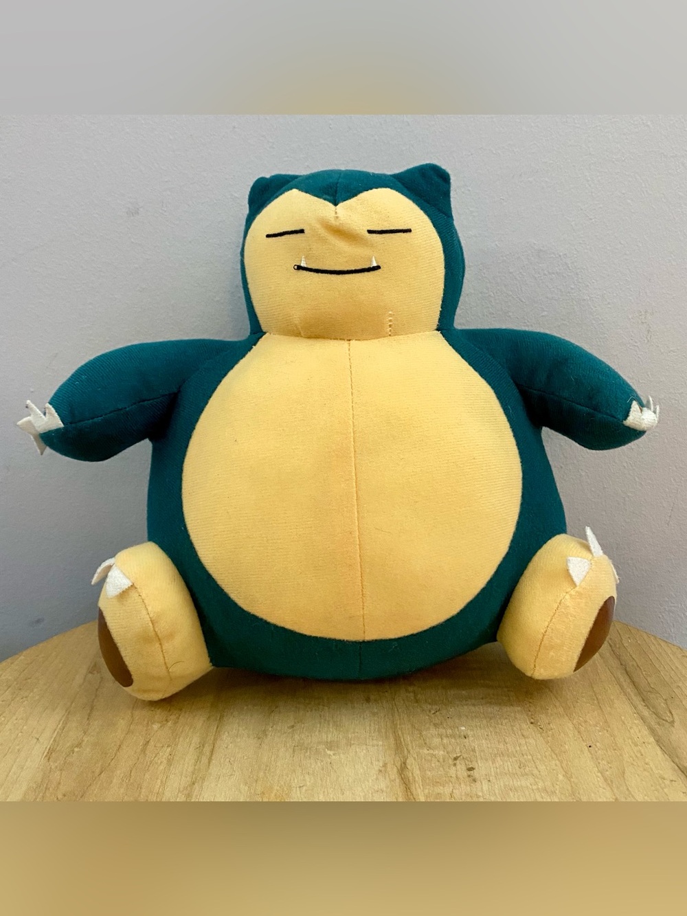 Pokémon Snorlax Plush 9”Stuffed Animal‎ Toy Factory Nintendo 2022 Collectible